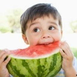 小朋友吃瓜的头像,小朋友的欢乐吃瓜时光